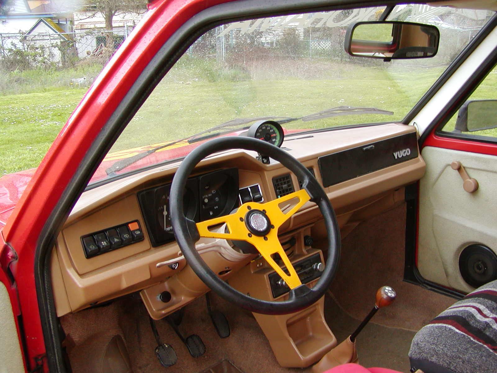 yugo interior